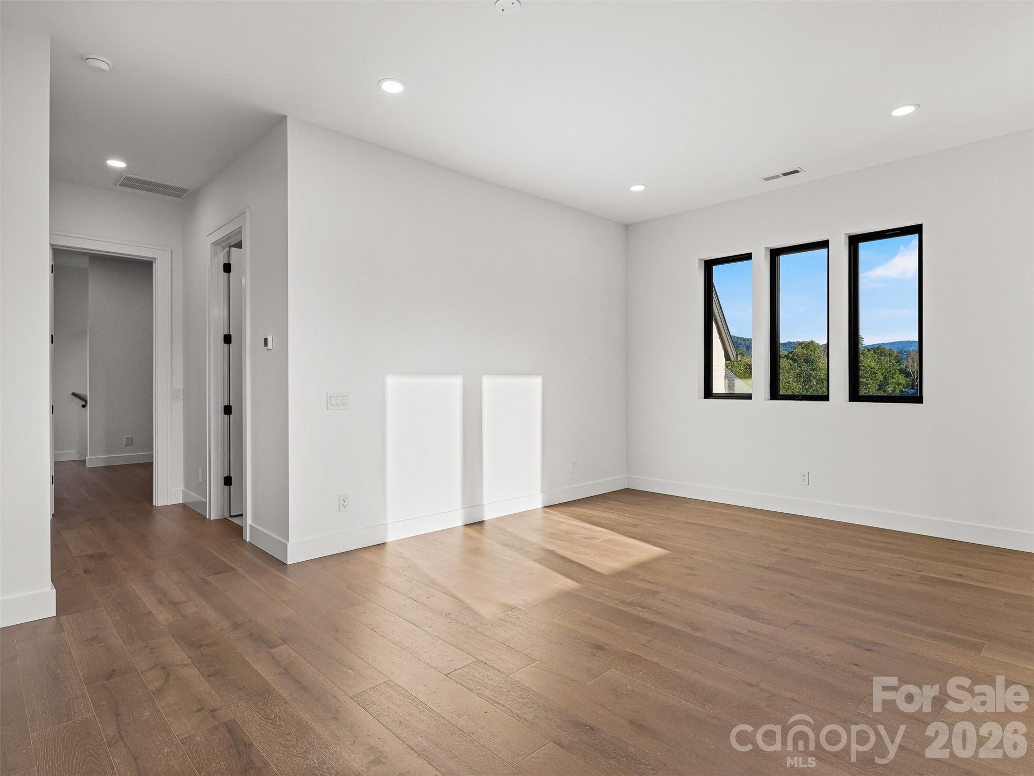 323 Chukar Way Property Photo 40