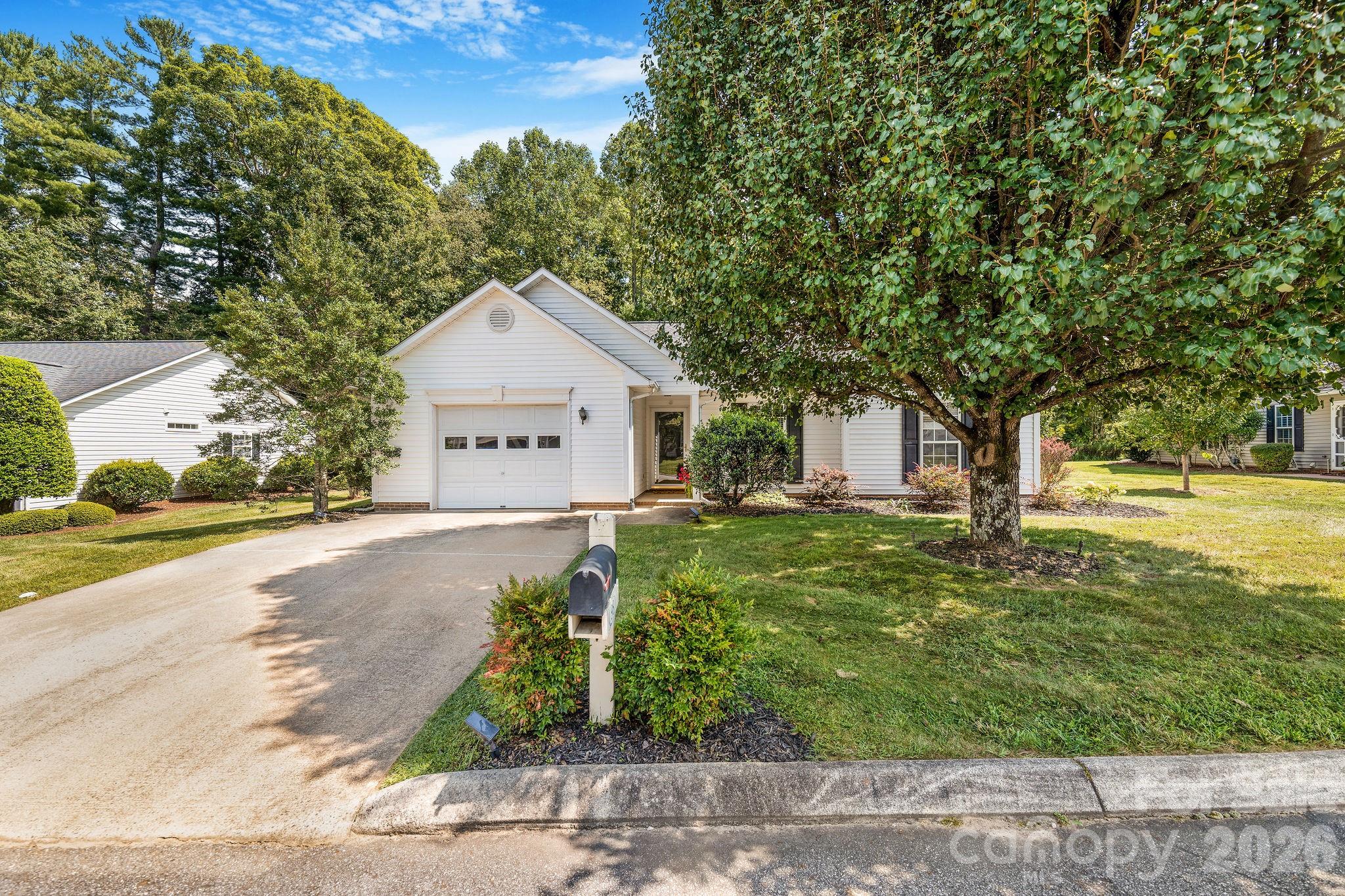 98 Stonehollow Road Property Photo 1