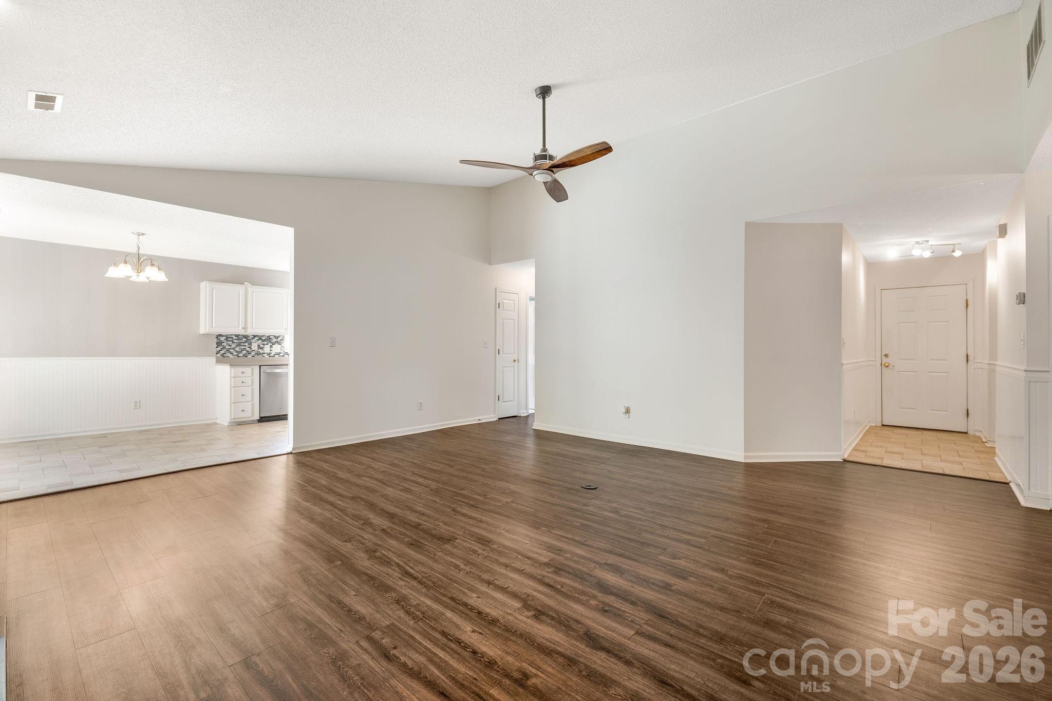 98 Stonehollow Road Property Photo 10