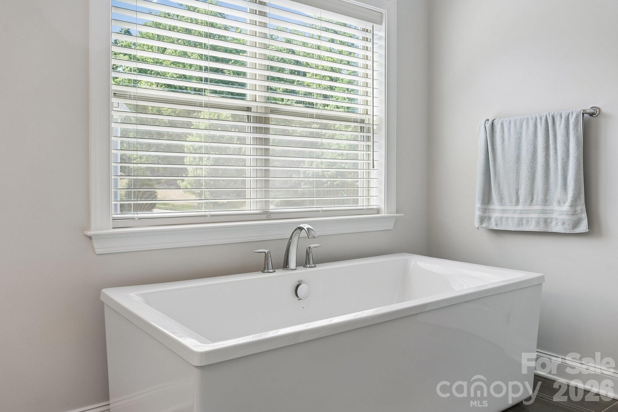 263 Forsythia Lane Property Photo 24