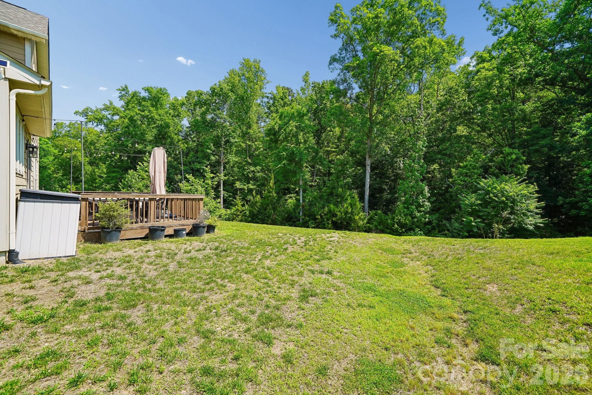 263 Forsythia Lane Property Photo 35