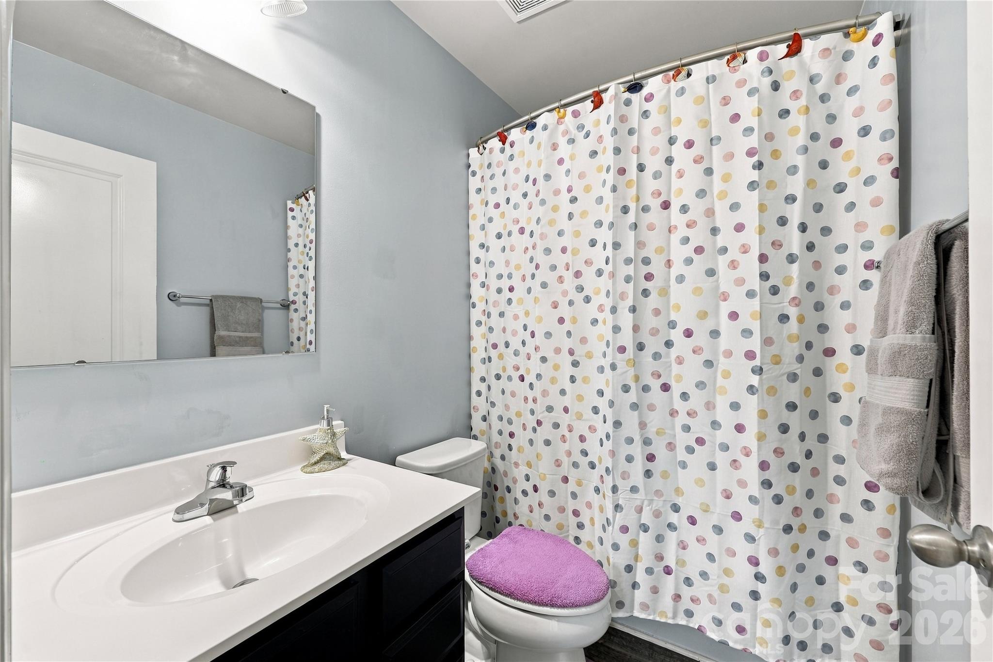 2438 Thorn Spring Lane Property Photo 12
