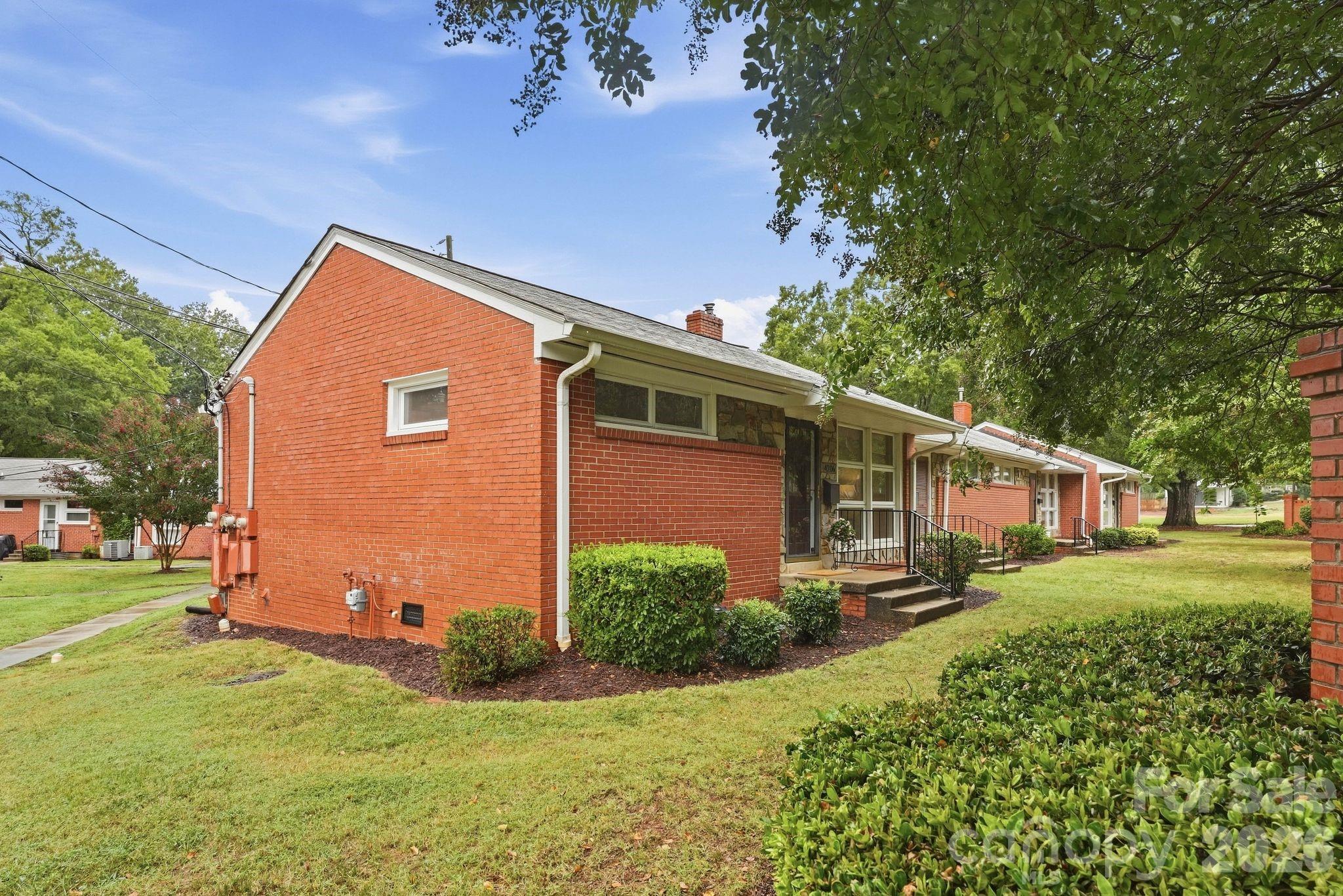 4206 Randolph Road Property Photo 4