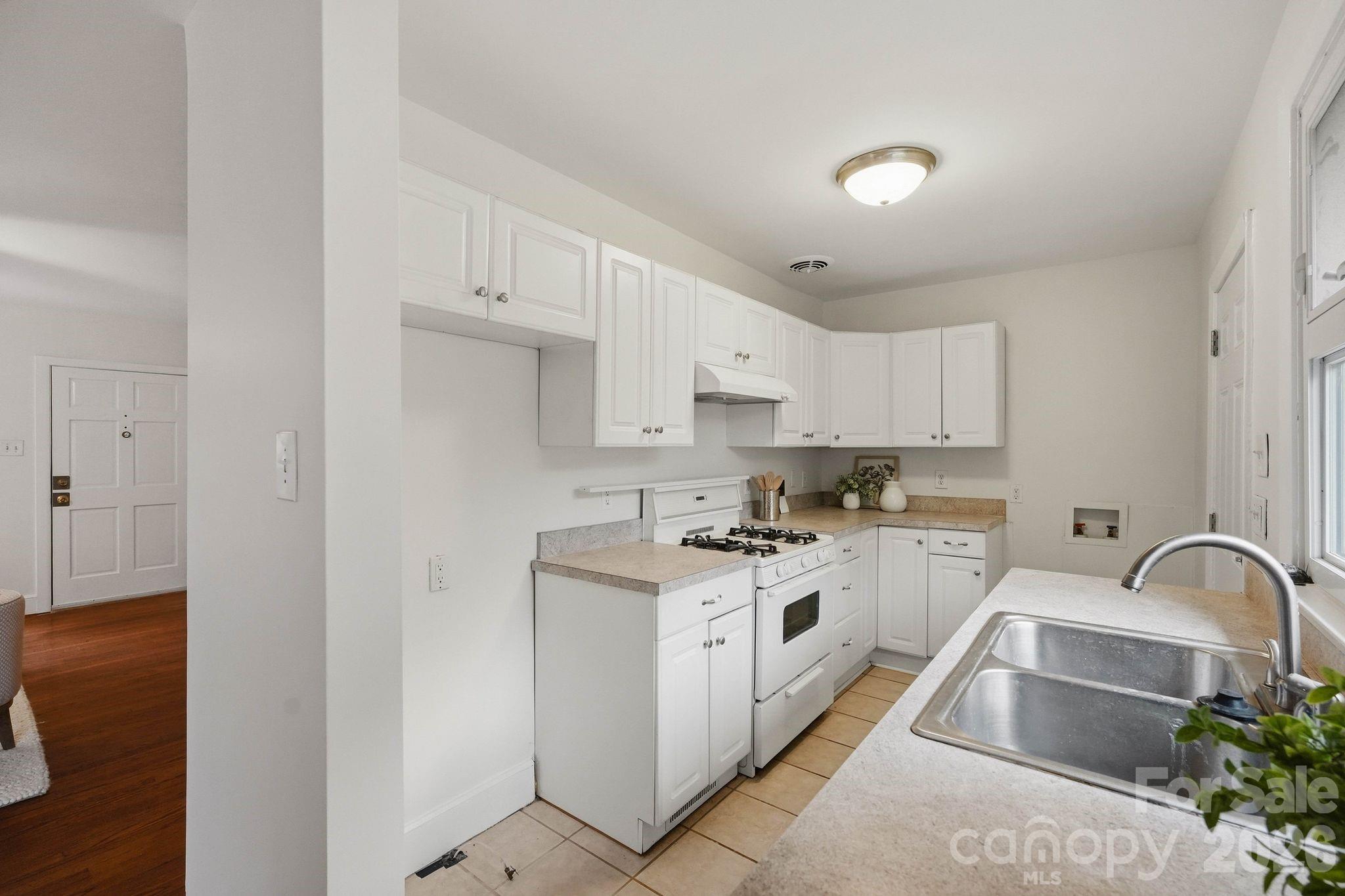 4206 Randolph Road Property Photo 19