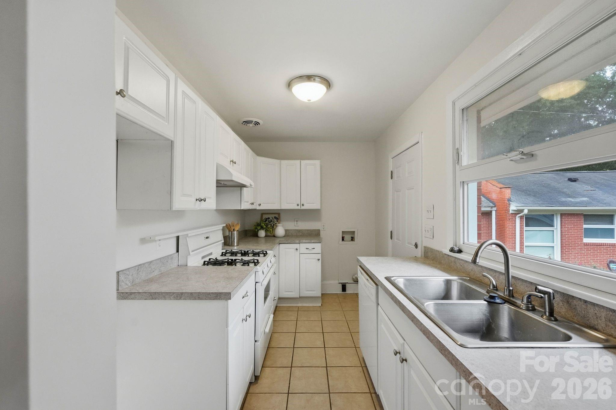 4206 Randolph Road Property Photo 20
