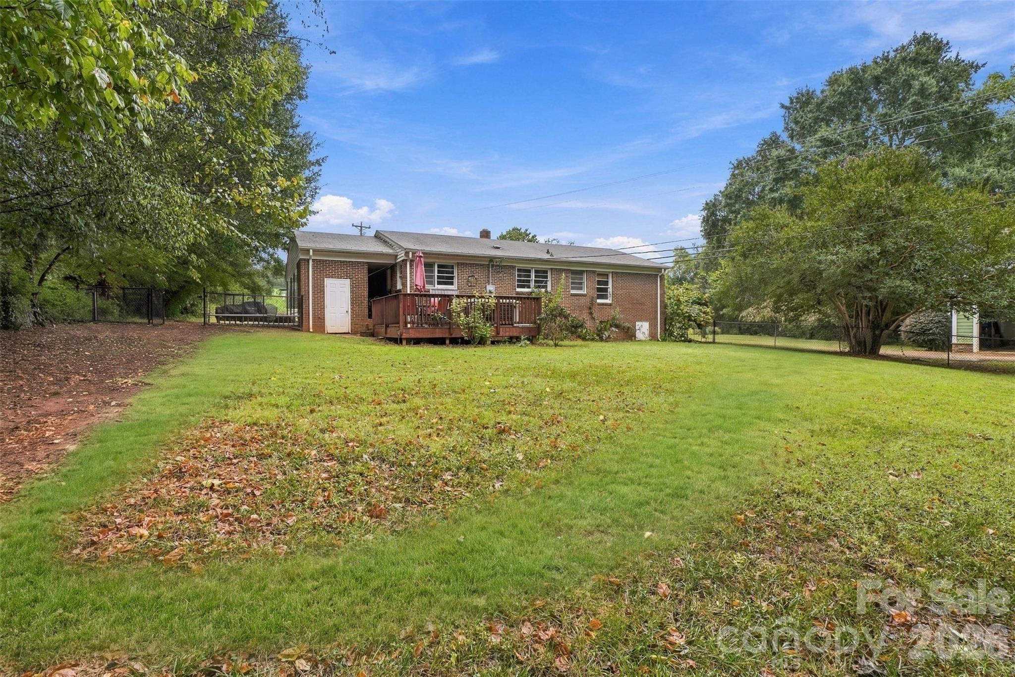 561 Forest Way Drive Property Photo 20