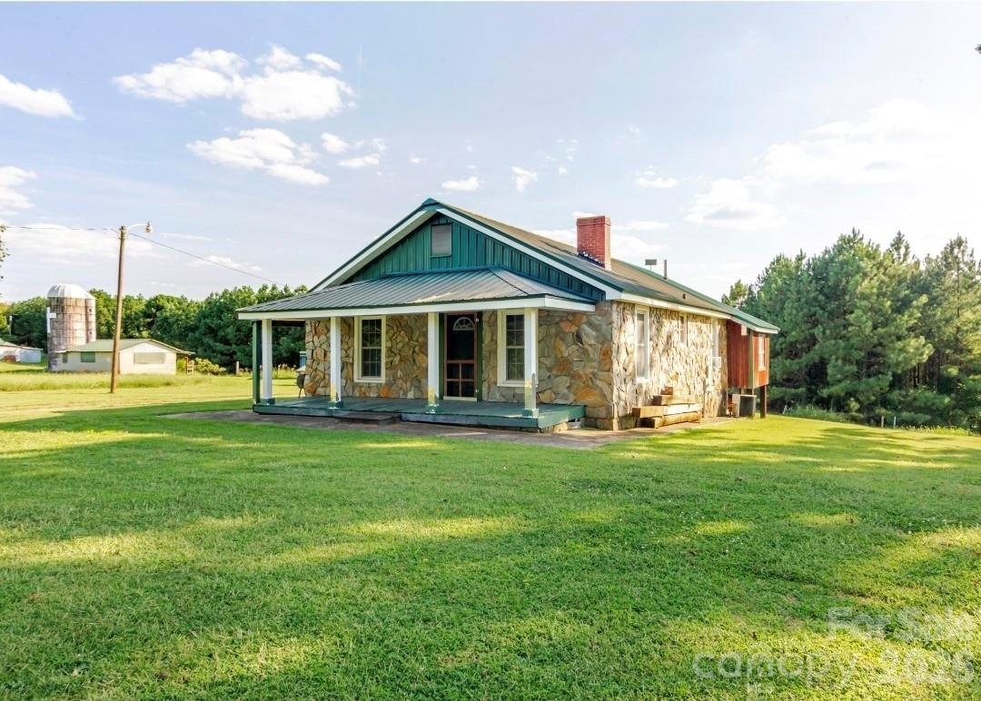 3322 Morehead Road Property Photo 14