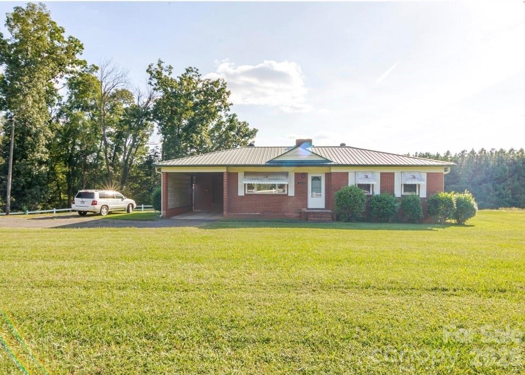 3322 Morehead Road Property Photo 15