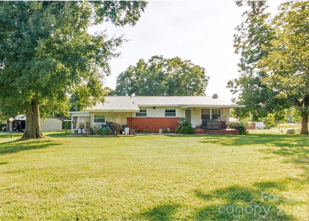 3322 Morehead Road Property Photo 17