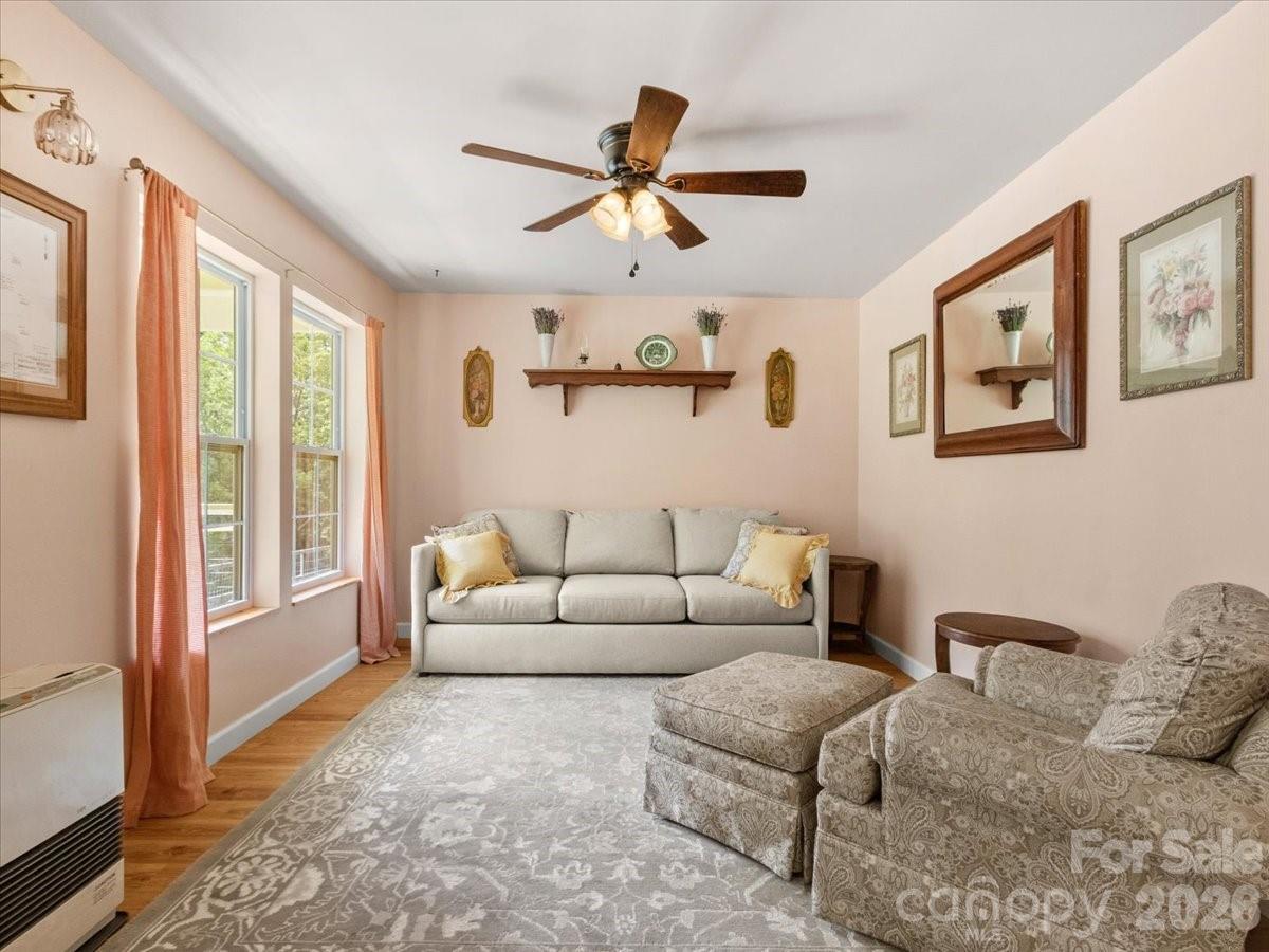 427 Hardscrabble Road Property Photo 1