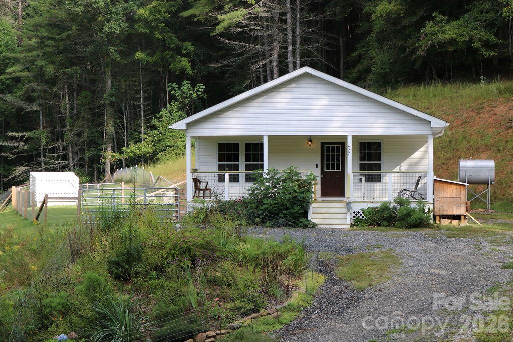 427 Hardscrabble Road Property Photo 1