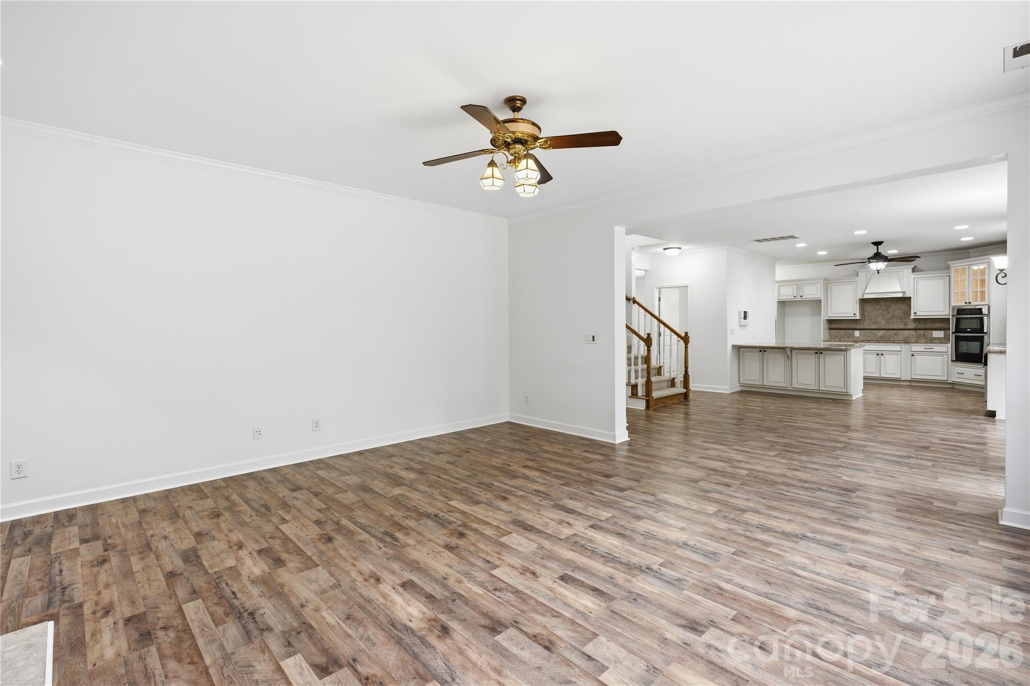 6405 Chadwell Court Property Photo 9