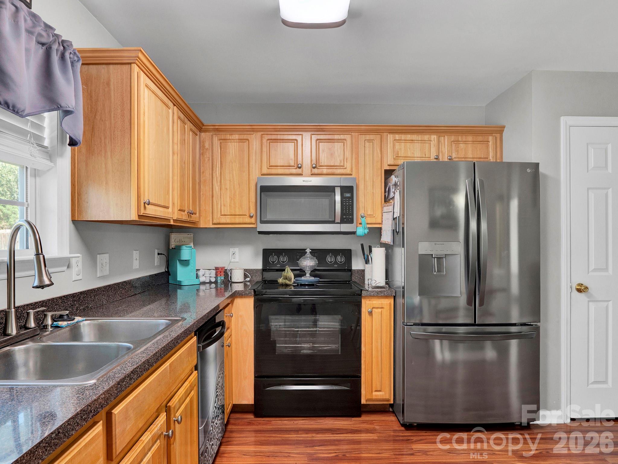 311 Dexter Place Property Photo 11
