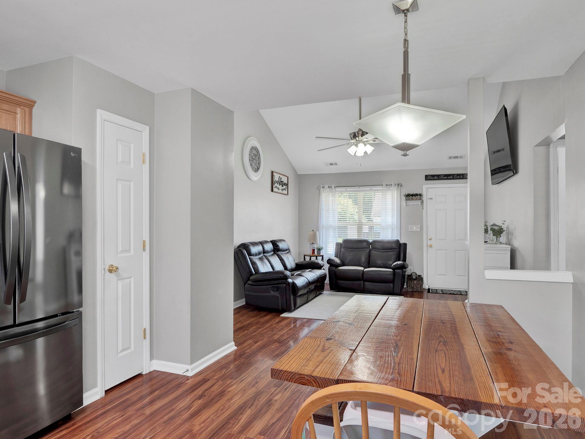 311 Dexter Place Property Photo 12