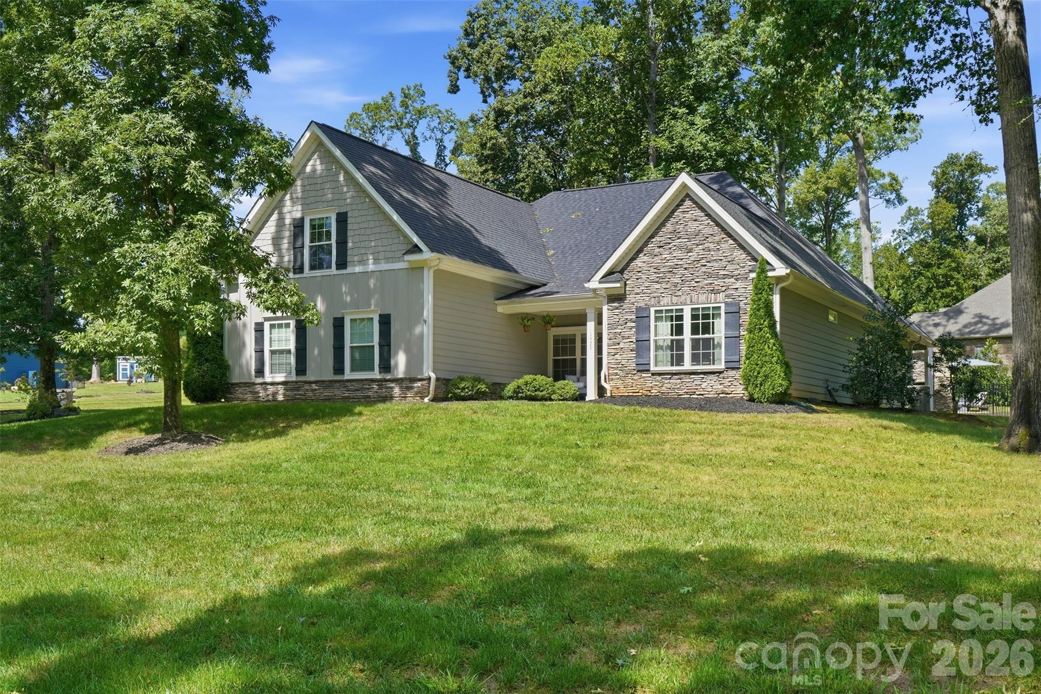 1525 Cranwell Drive Property Photo 1