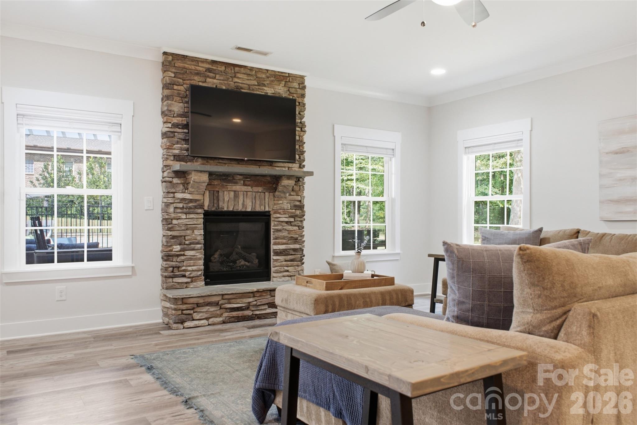 1525 Cranwell Drive Property Photo 6
