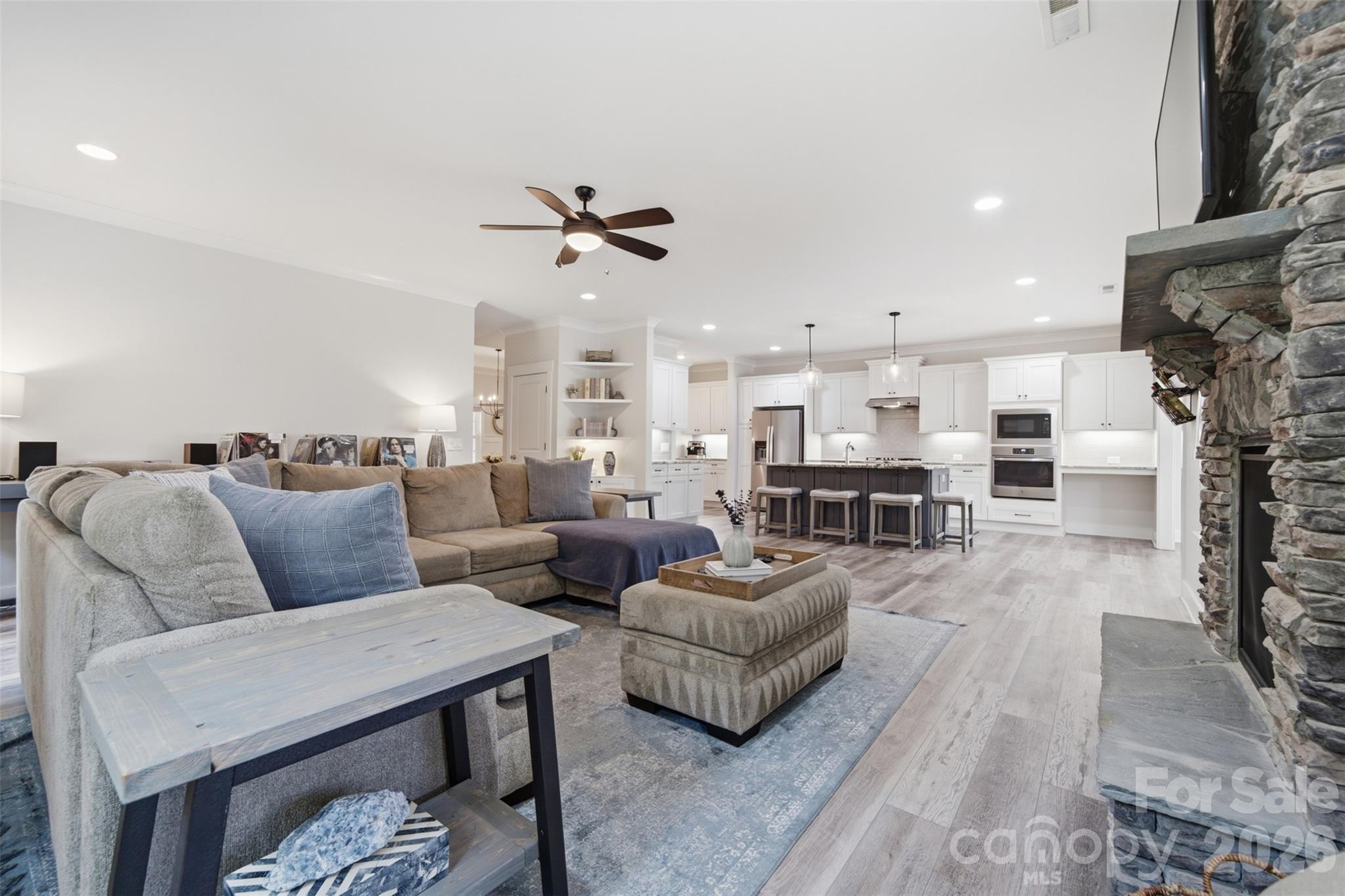 1525 Cranwell Drive Property Photo 8