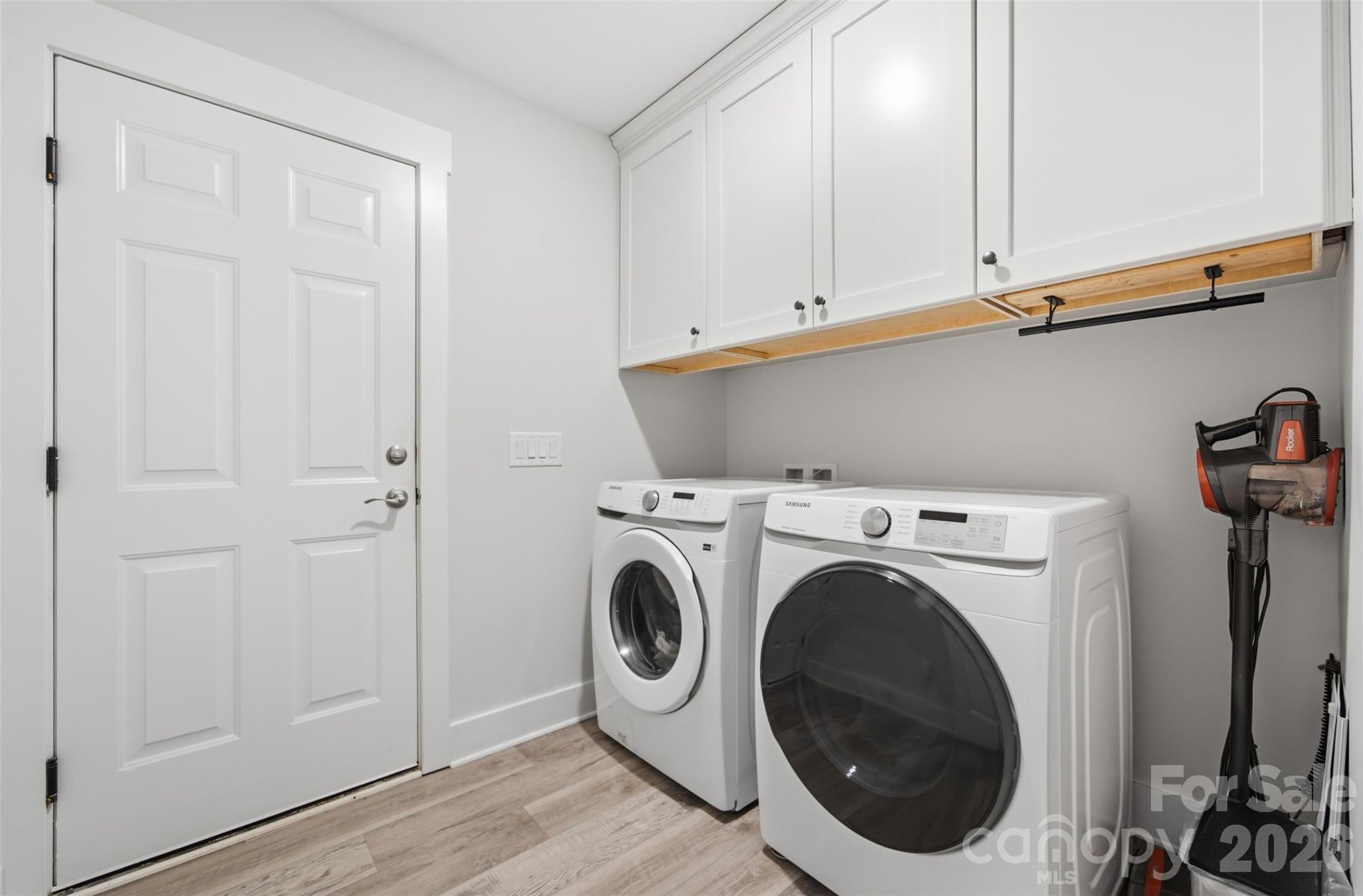 1525 Cranwell Drive Property Photo 30