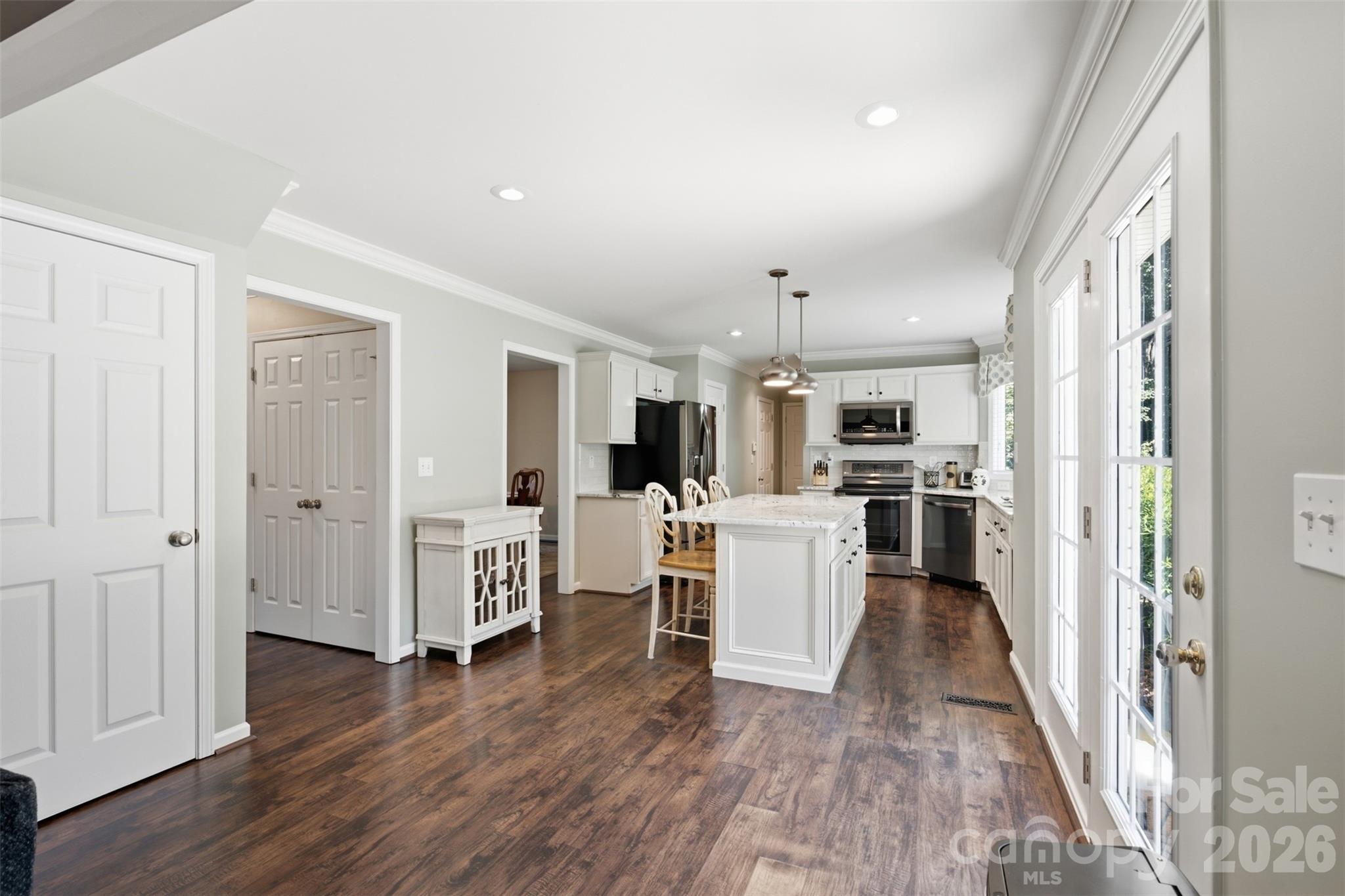 168 Forest Creek Drive Property Photo 8