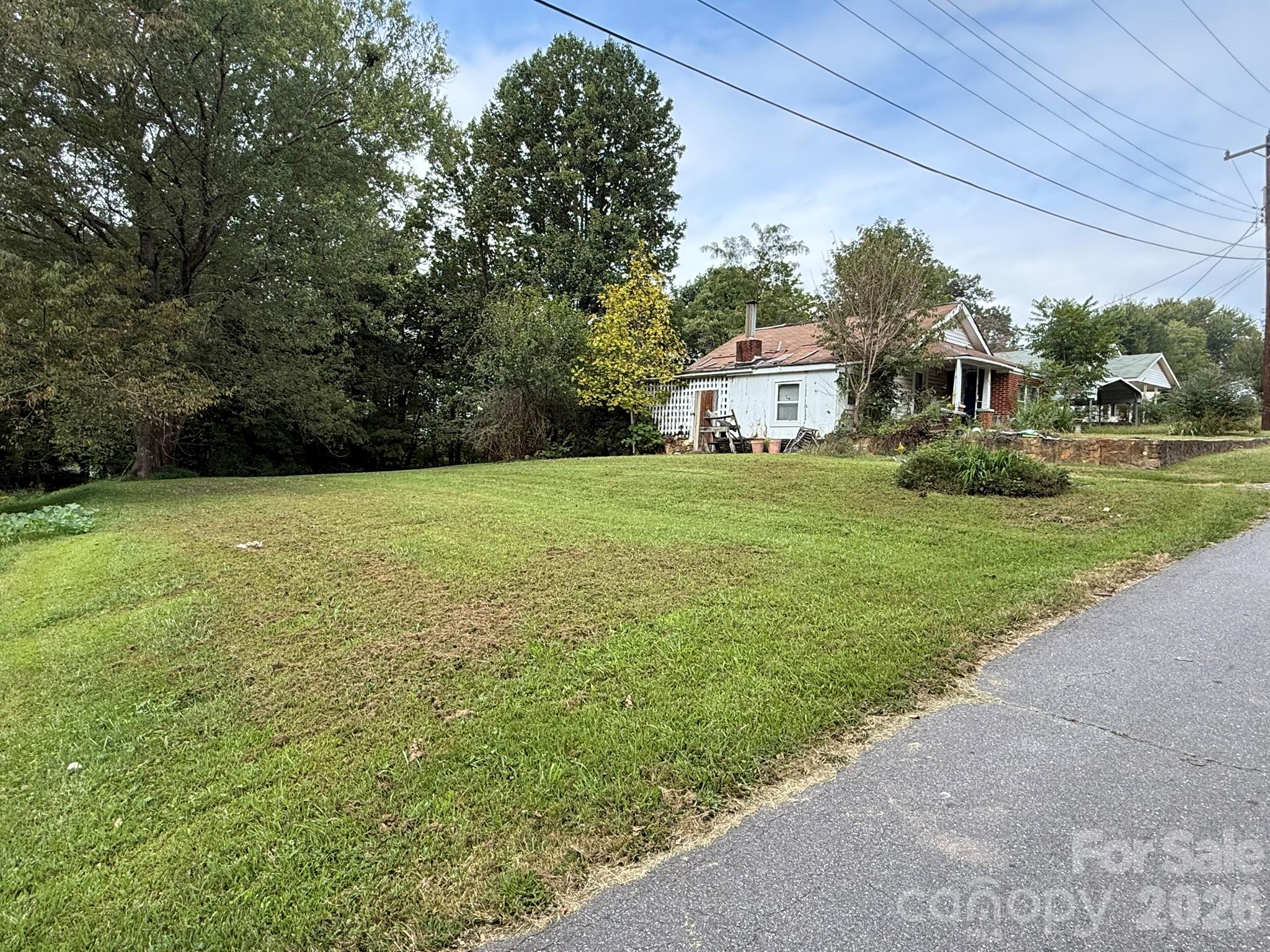 68 Morris Avenue Property Photo 2