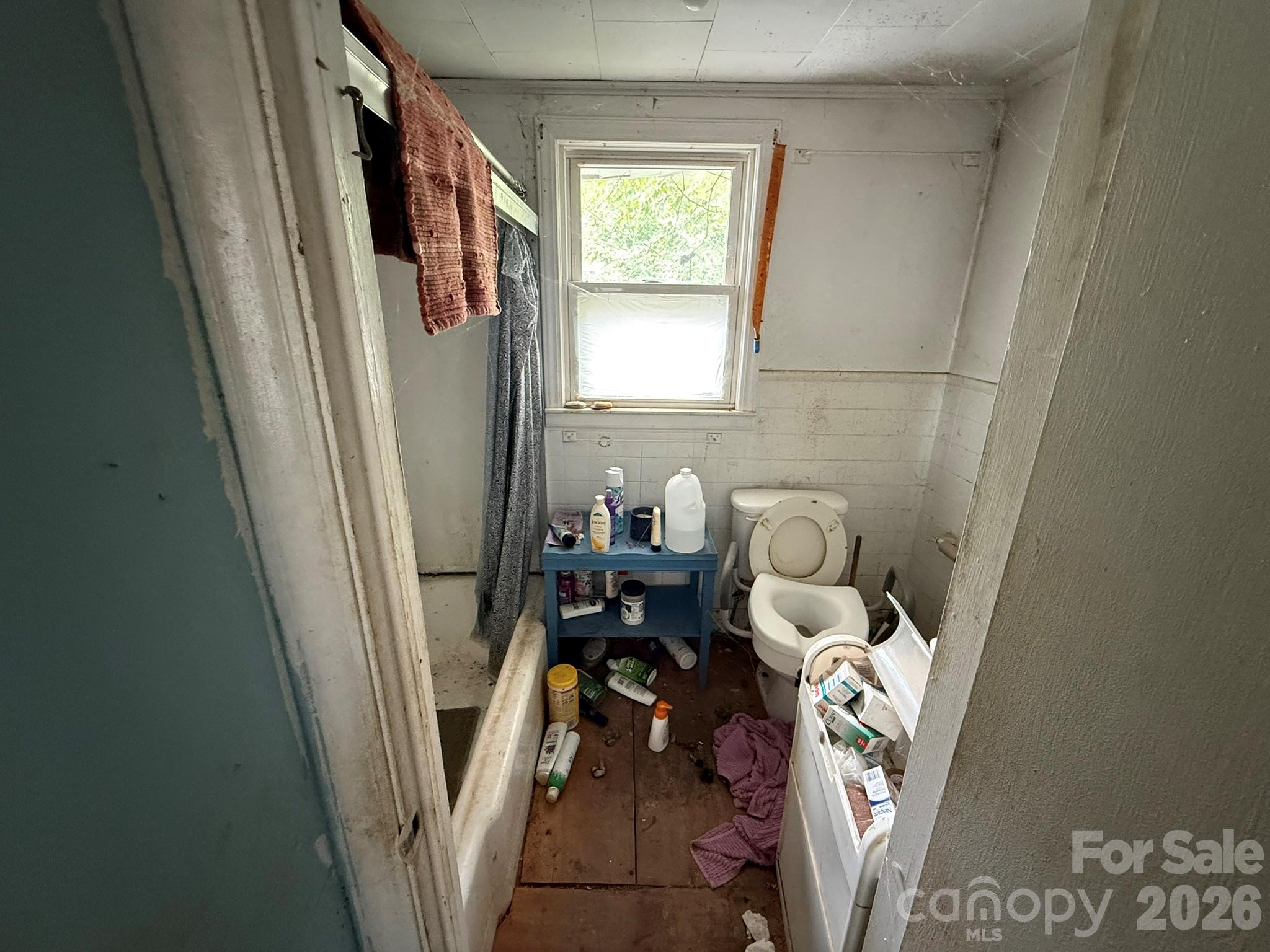 68 Morris Avenue Property Photo 23