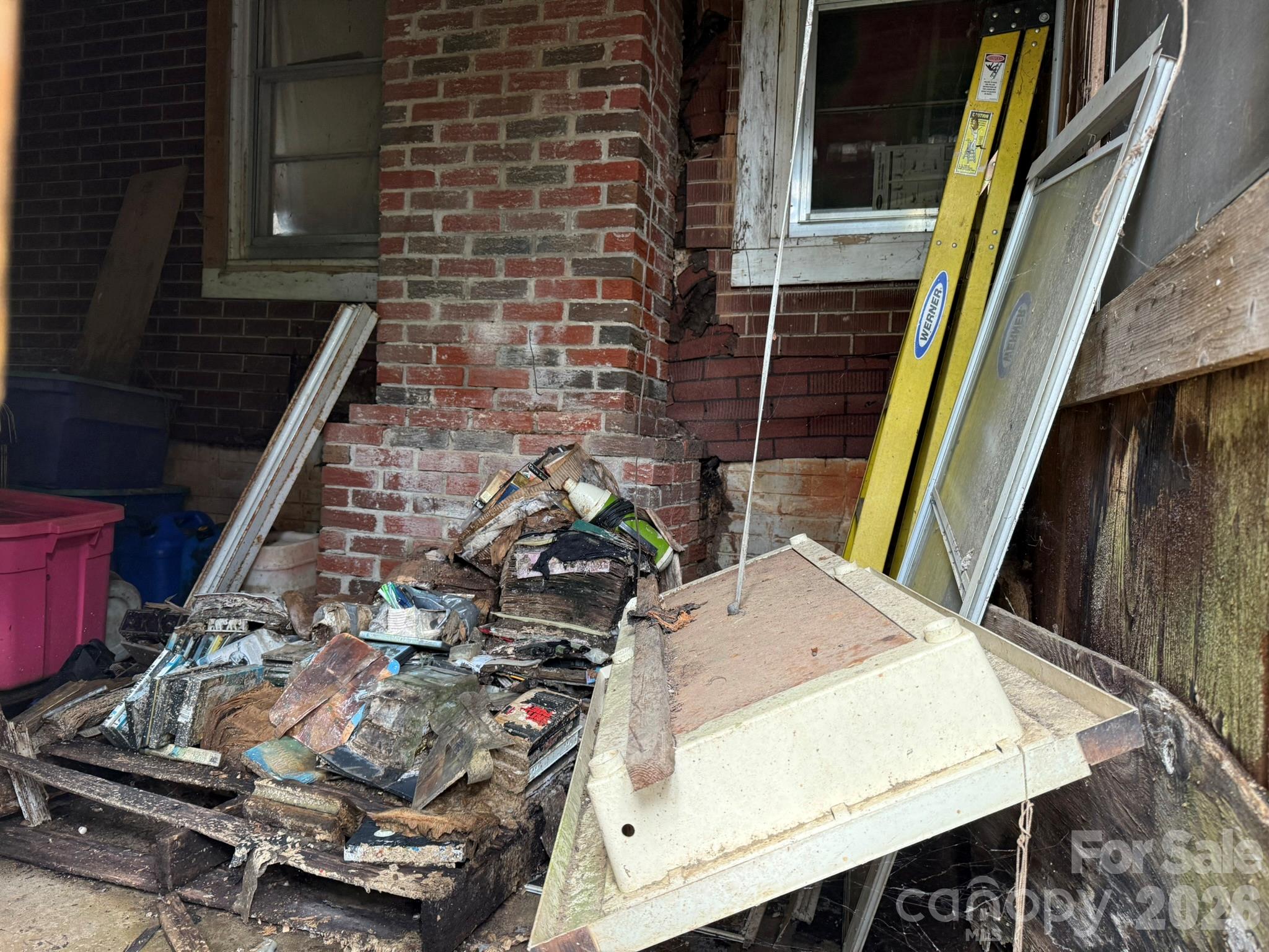 68 Morris Avenue Property Photo 28