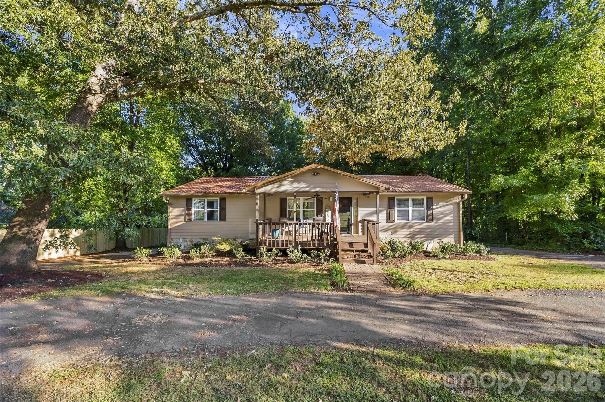 7316 Neal Road Property Photo 3