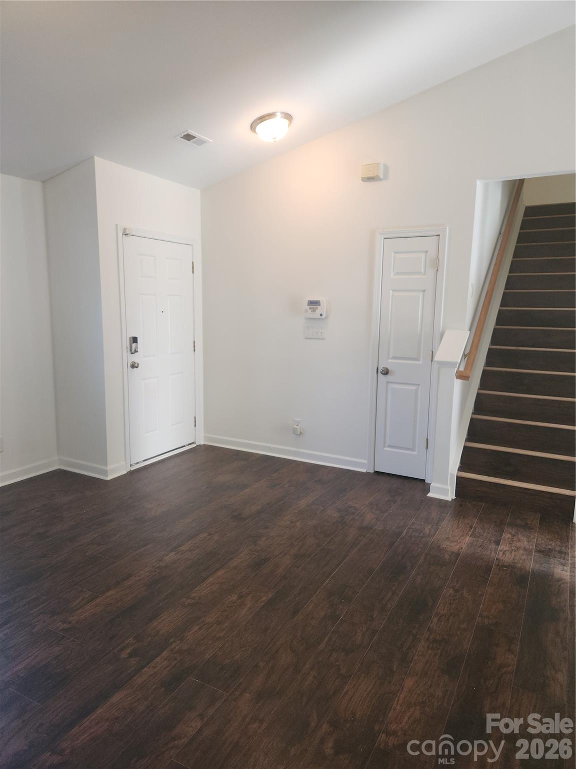 8103 Lamplighter Place Property Photo 2
