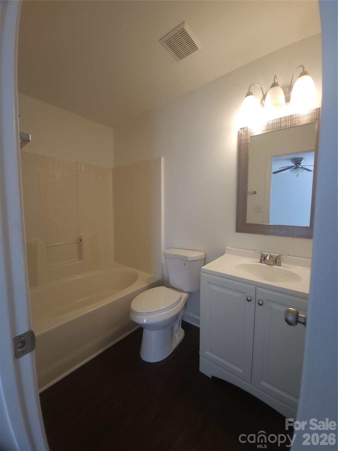 8103 Lamplighter Place Property Photo 10