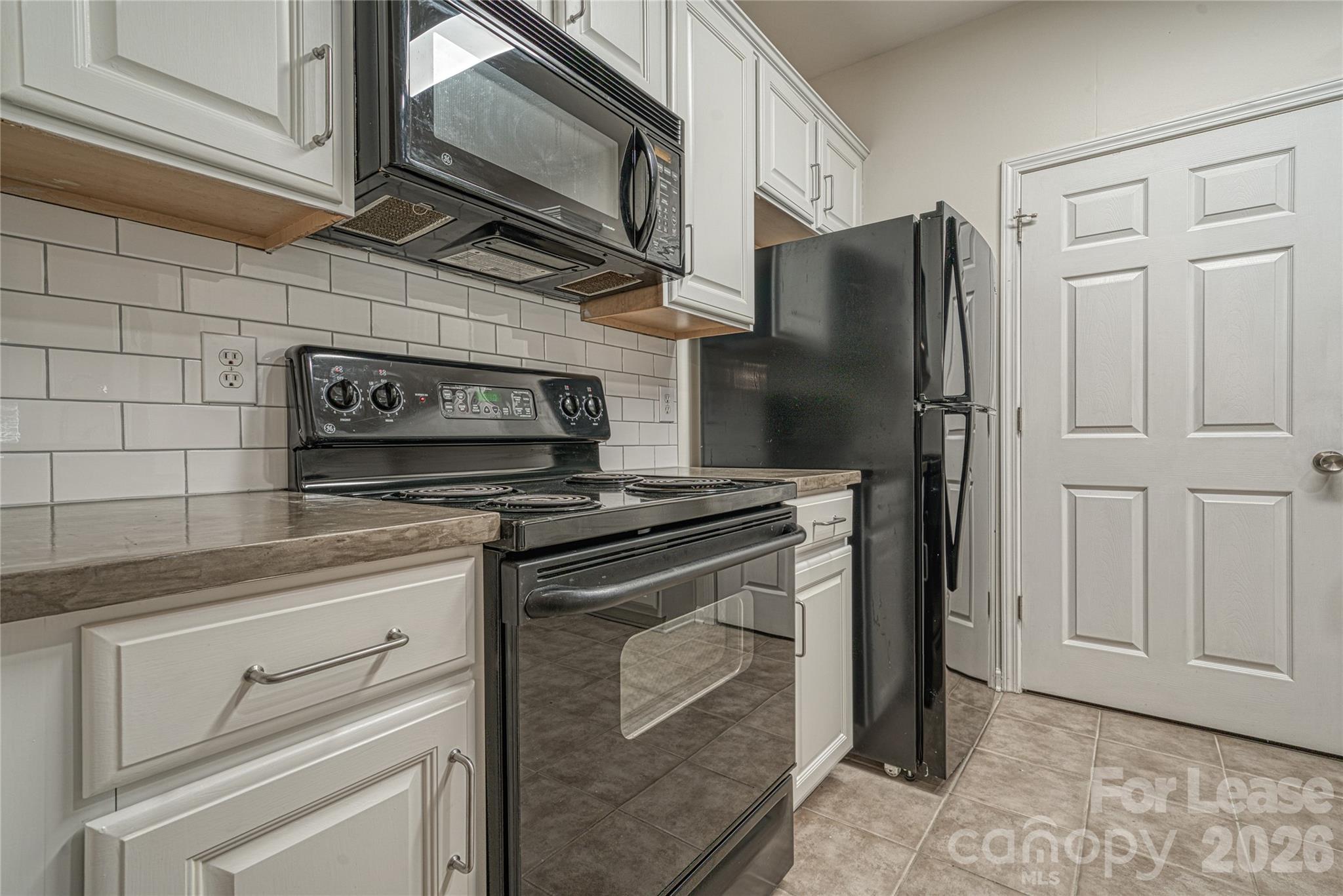 3246 Margellina Drive Property Photo 11