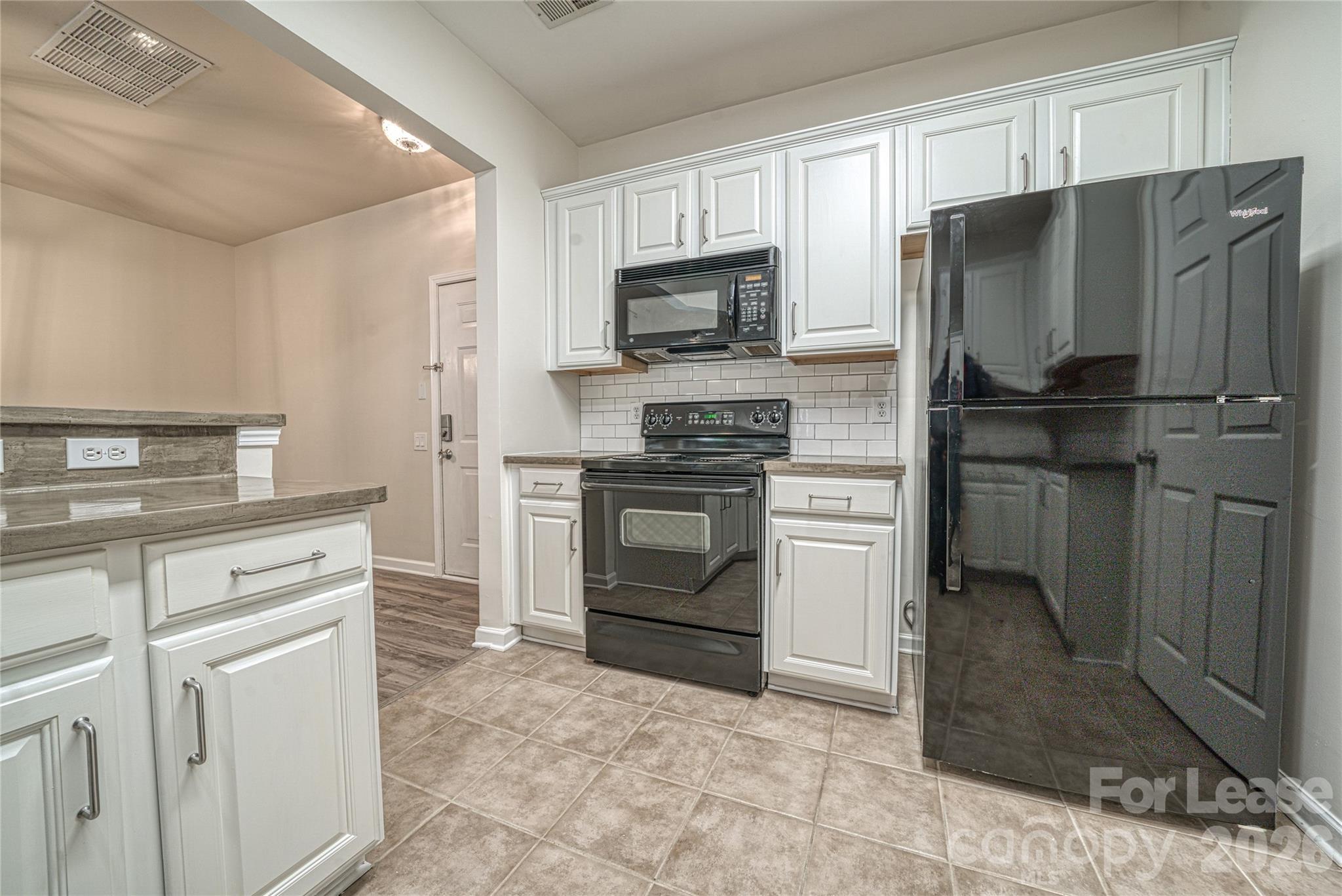 3246 Margellina Drive Property Photo 12