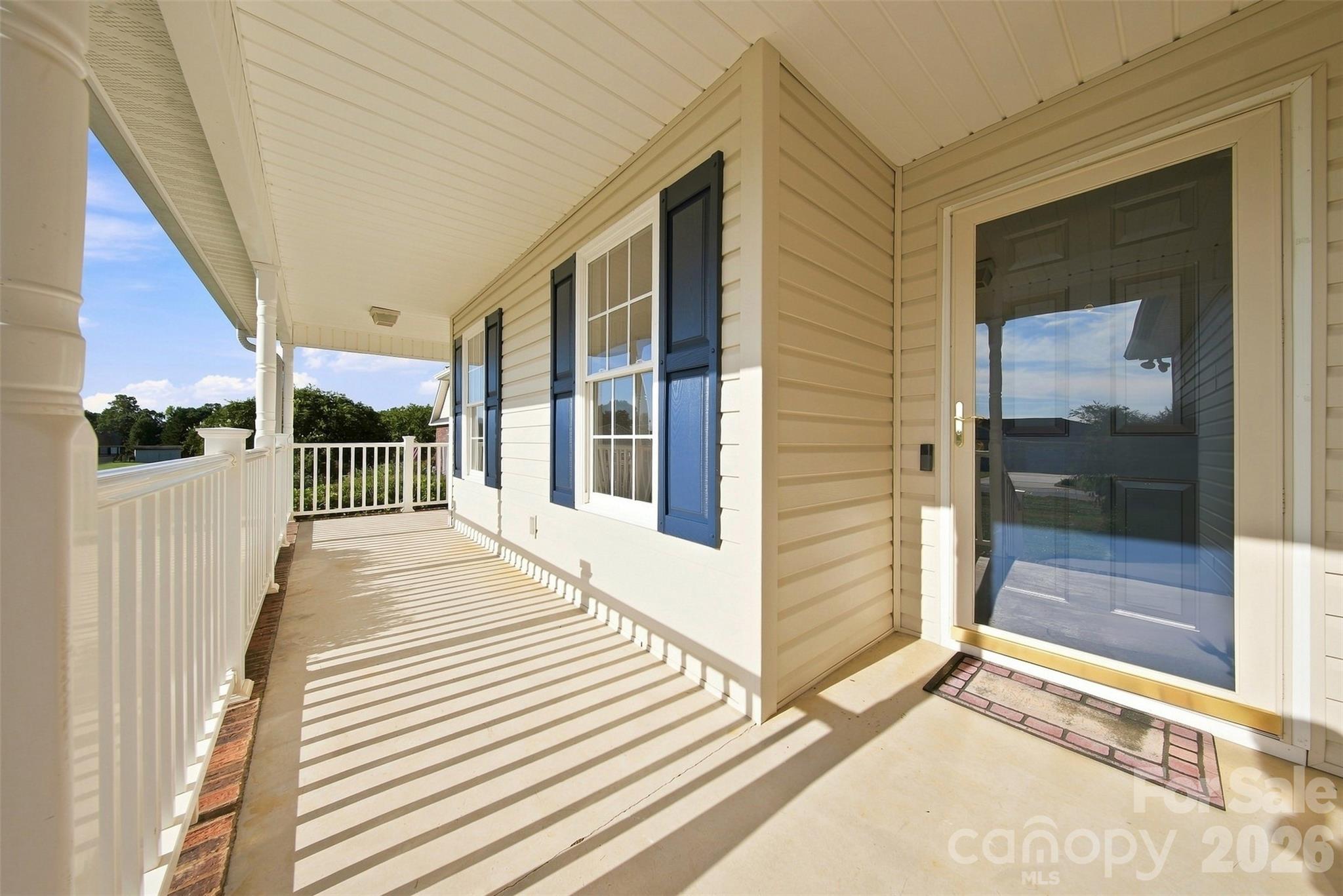 3707 Fieldhaven Court Property Photo 5