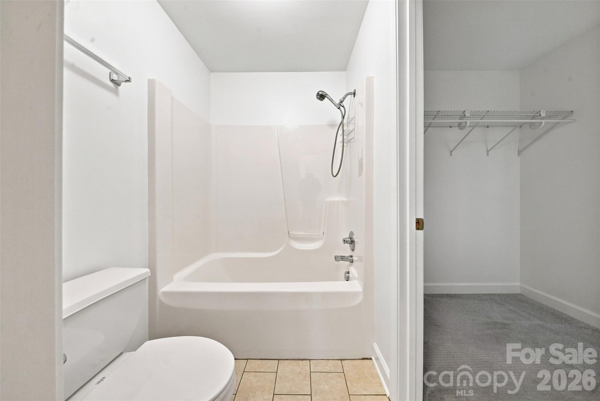 3707 Fieldhaven Court Property Photo 15