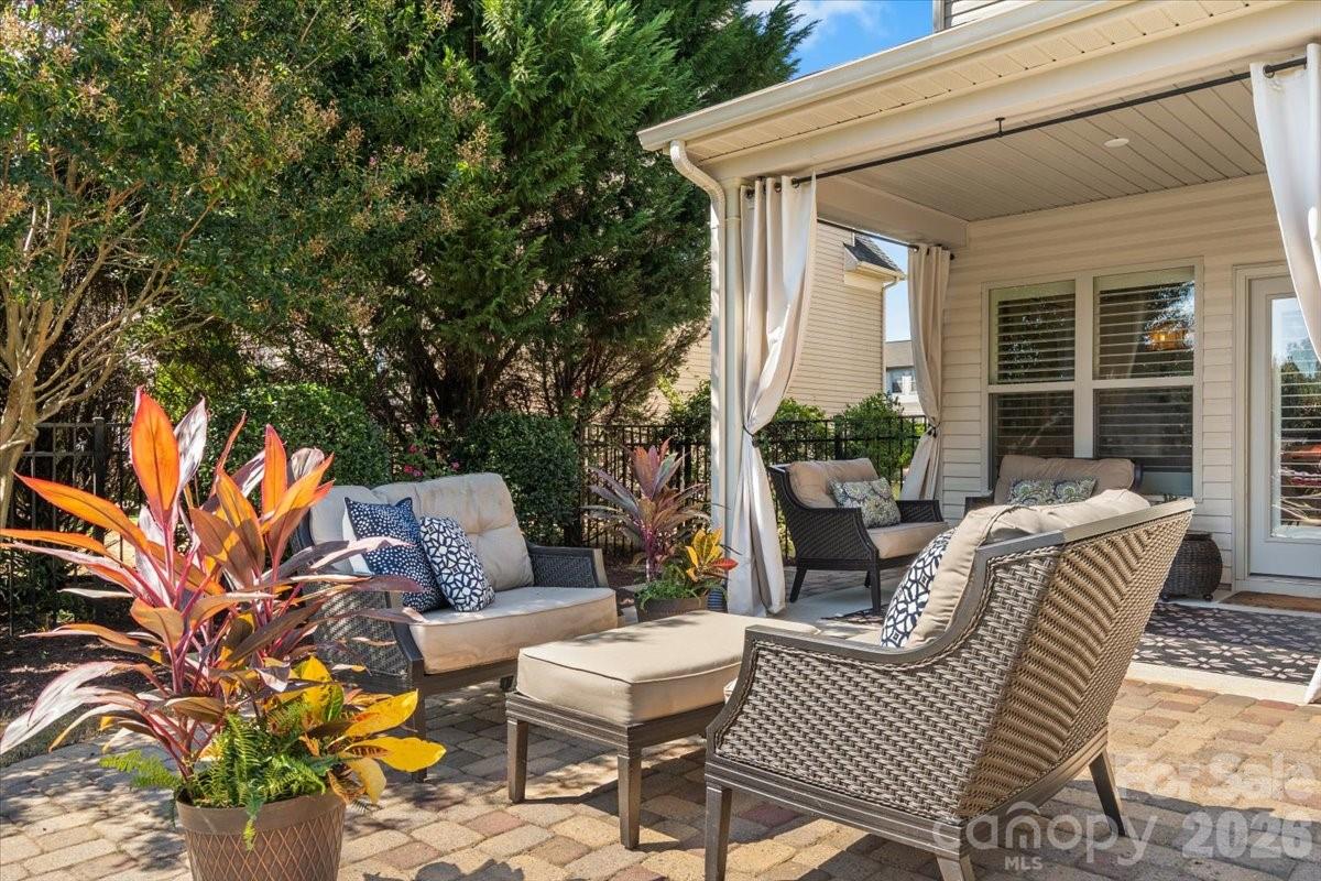 2741 Dunlin Drive Property Photo 35