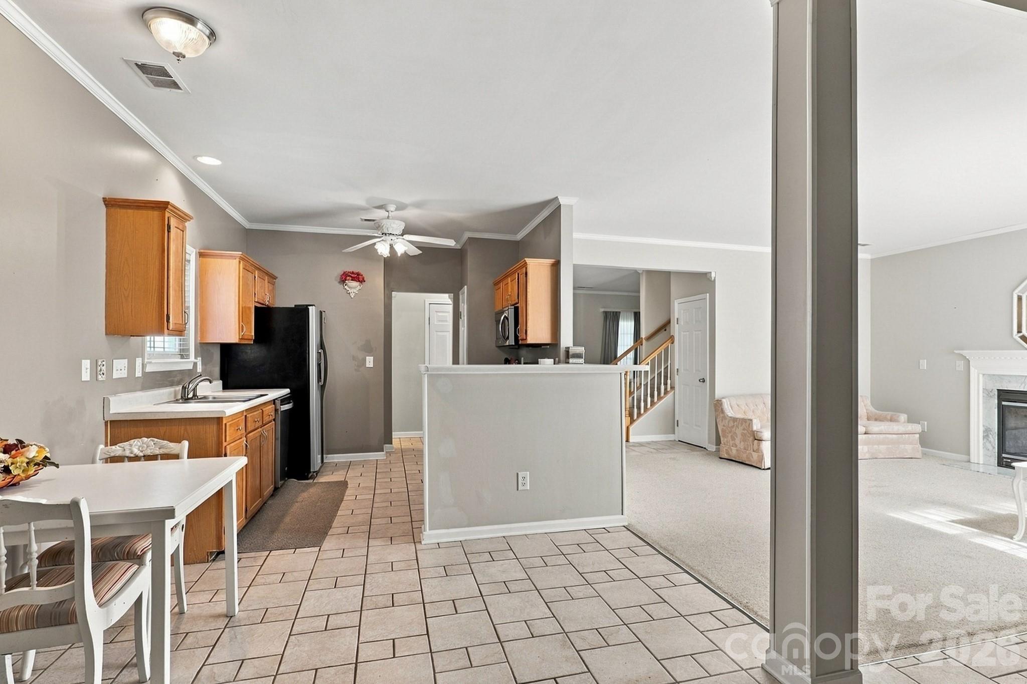 9115 Swallow Tail Lane Property Photo 14