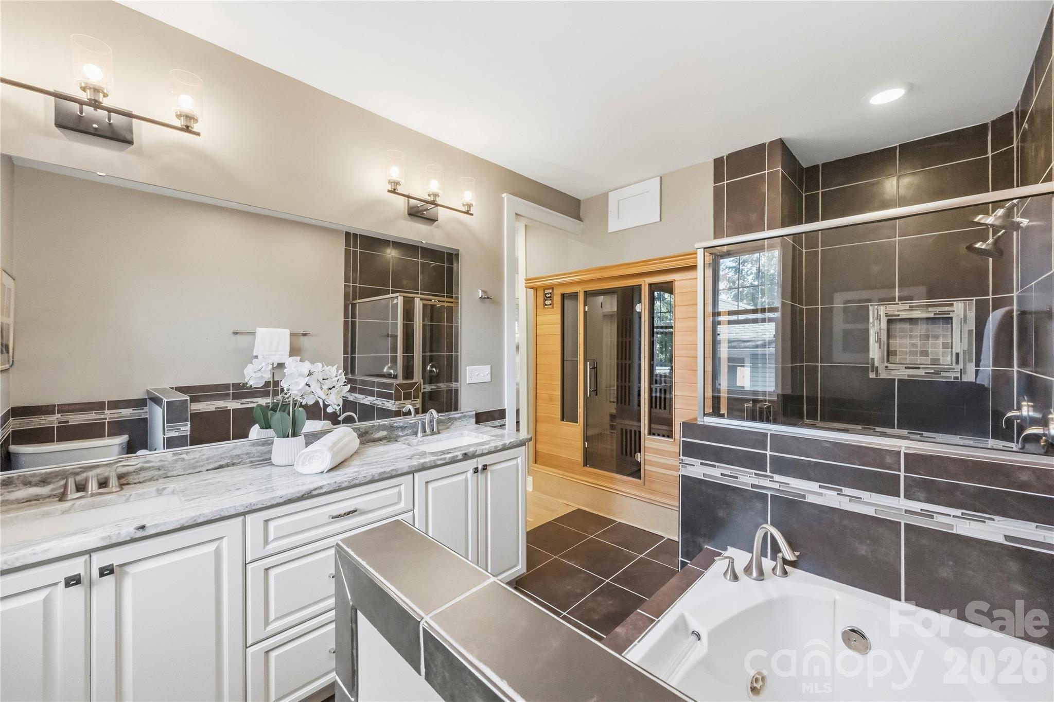 1623 S Mint Street Property Photo 10