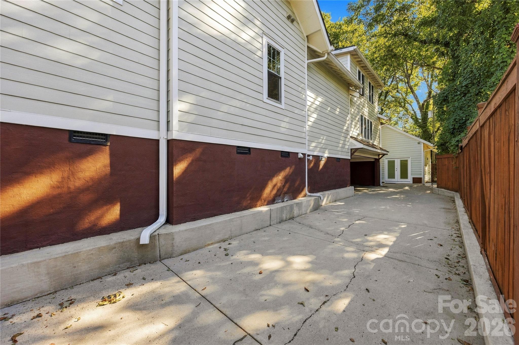 1623 S Mint Street Property Photo 42