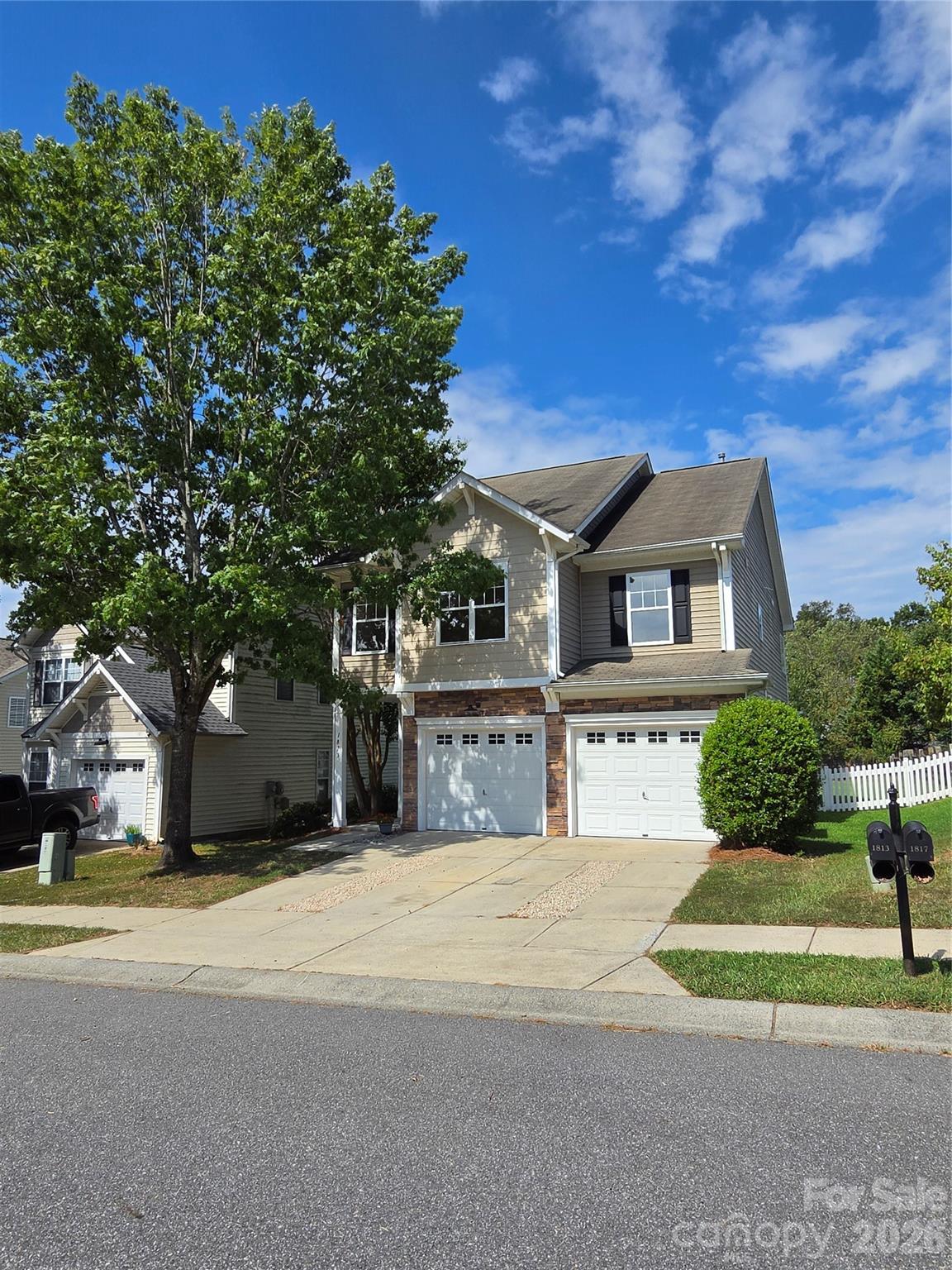 1813 Crabapple Tree Lane Property Photo 1