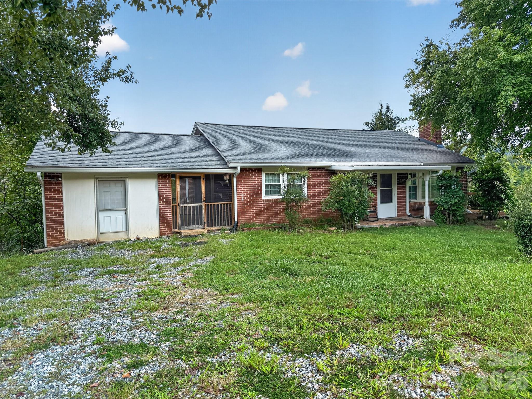 683 Mcdaniel Road Property Photo 2