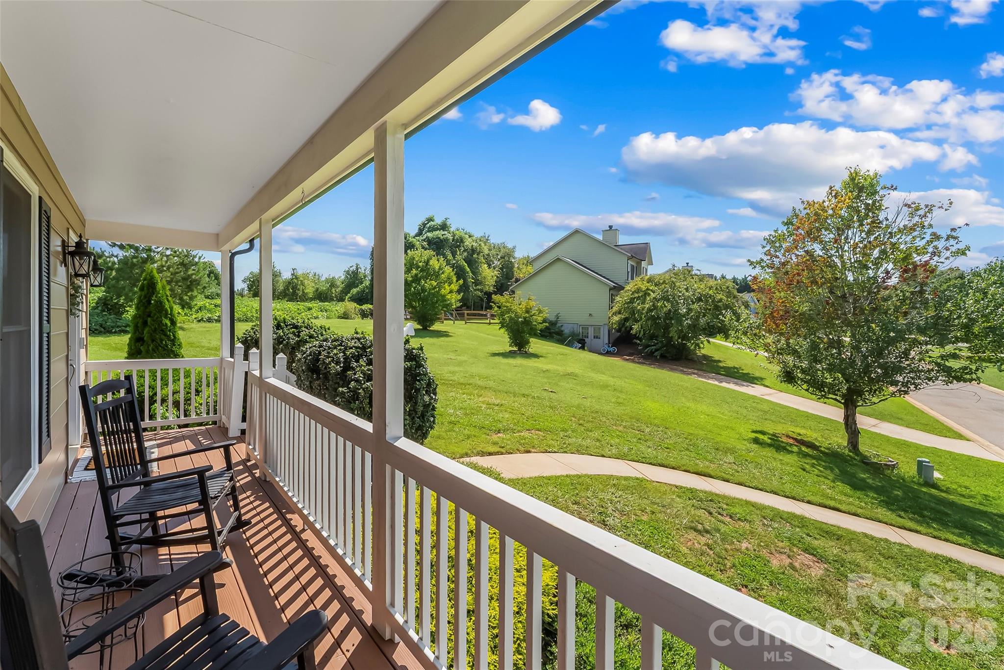 1688 Buffett Circle Property Photo 2
