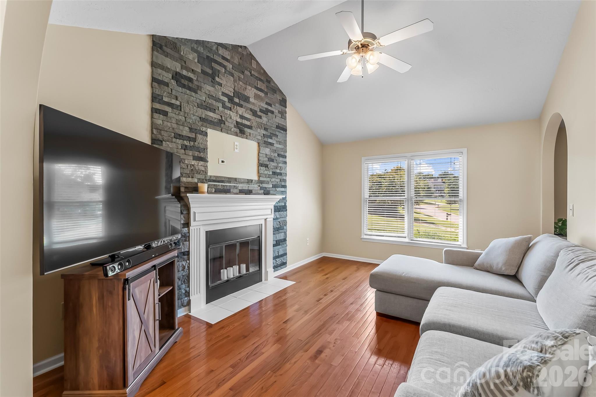 1688 Buffett Circle Property Photo 7