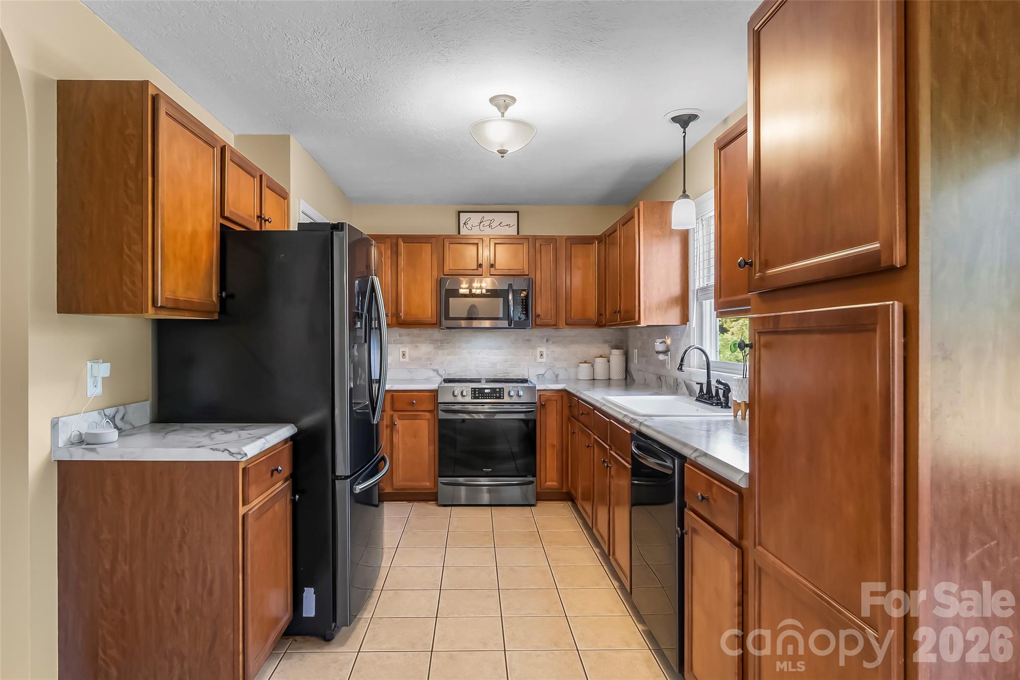 1688 Buffett Circle Property Photo 8