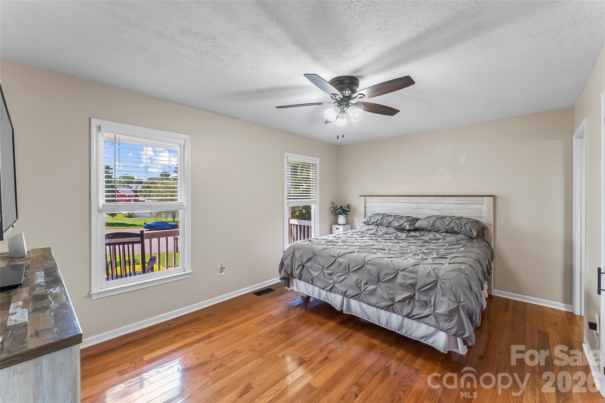 1688 Buffett Circle Property Photo 10