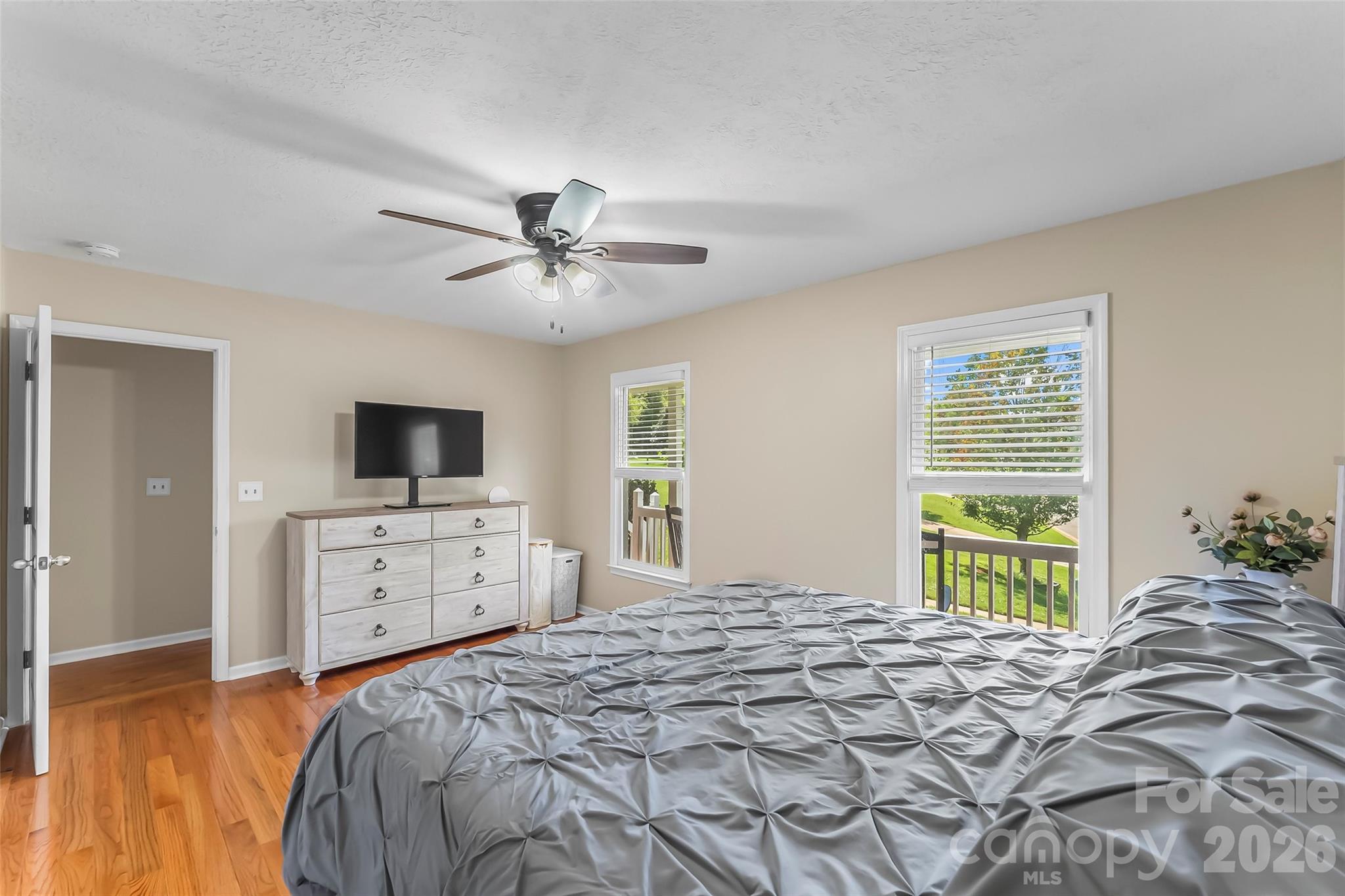 1688 Buffett Circle Property Photo 11