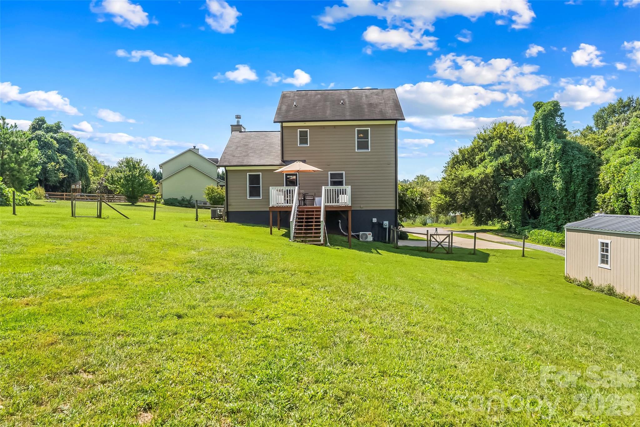 1688 Buffett Circle Property Photo 28