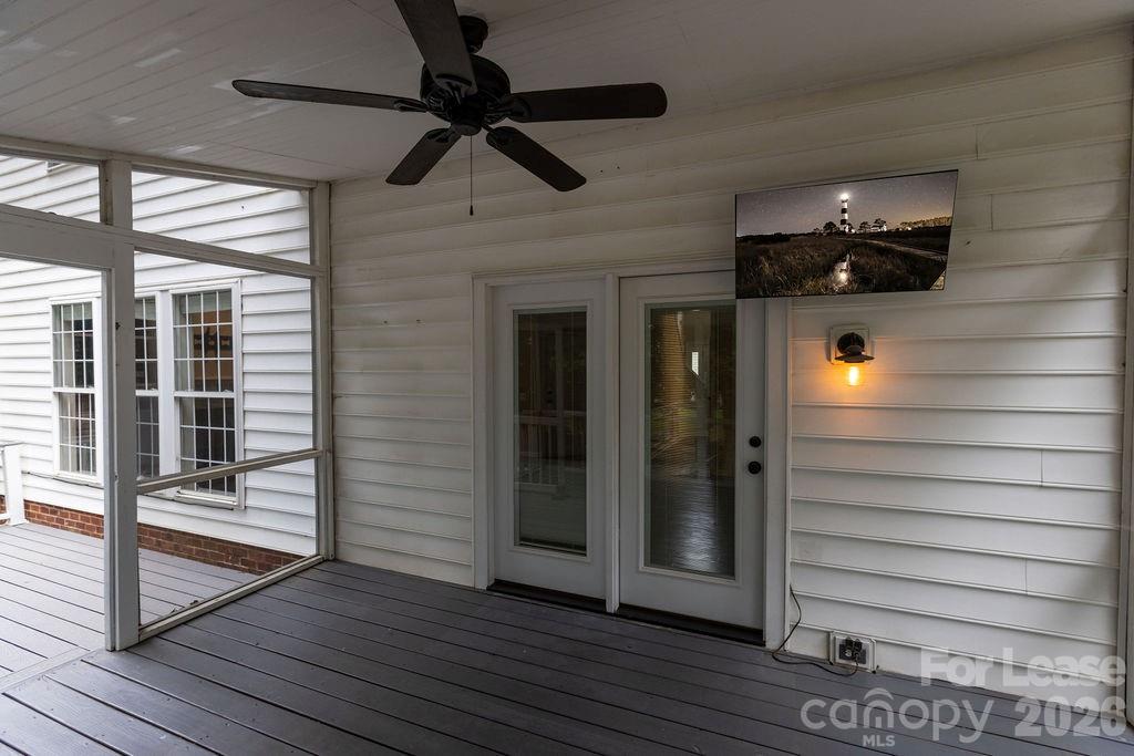 6337 Elderslie Drive Property Photo 5