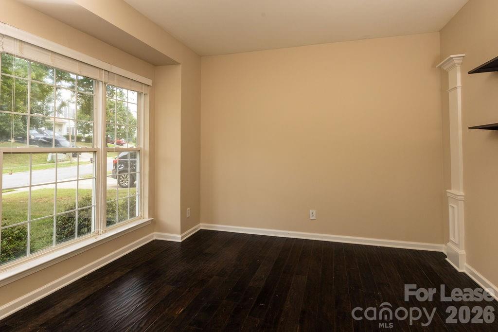 6337 Elderslie Drive Property Photo 11