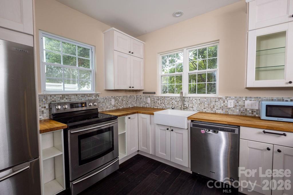 6337 Elderslie Drive Property Photo 18