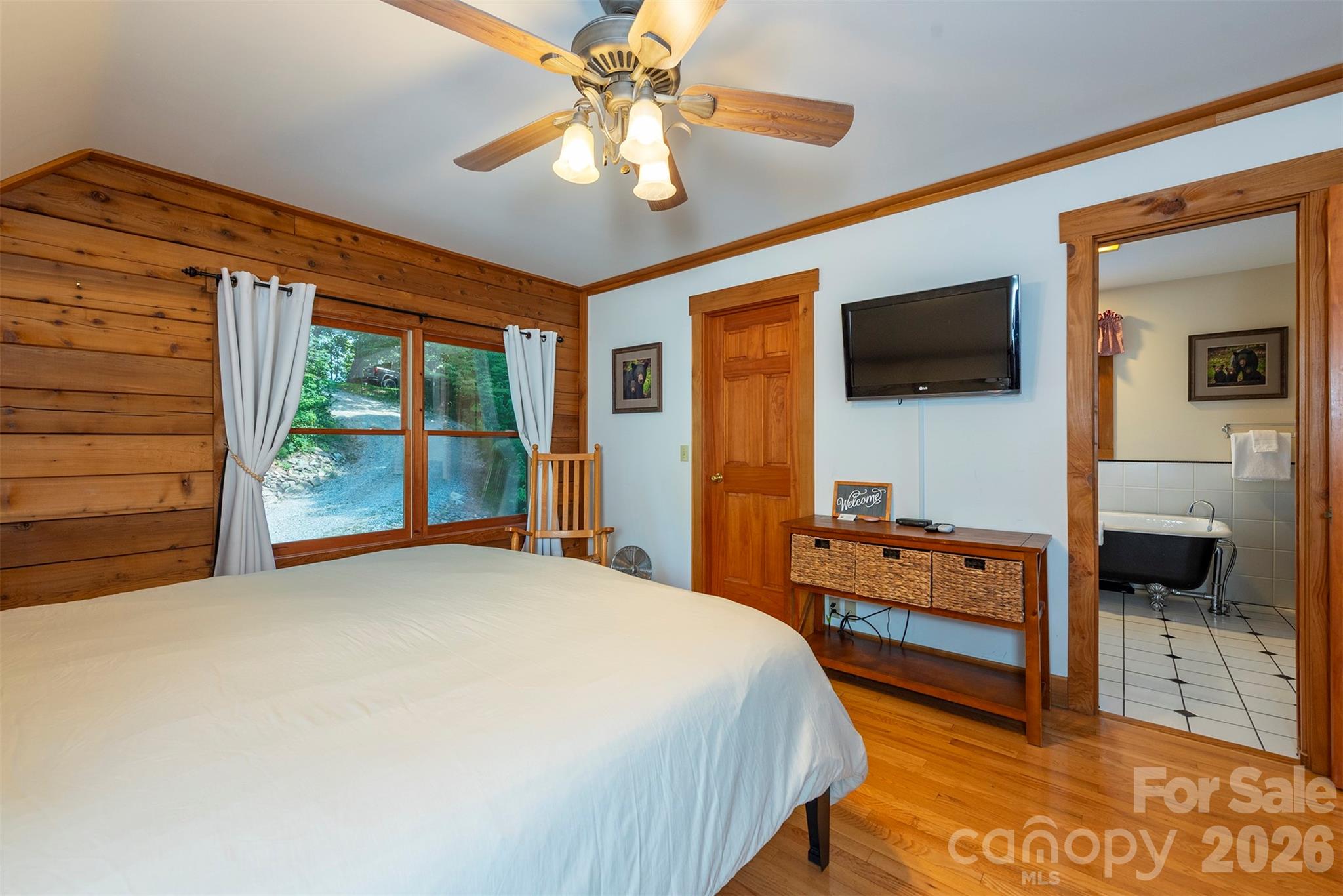 1242 Gateway Parkway Property Photo 27