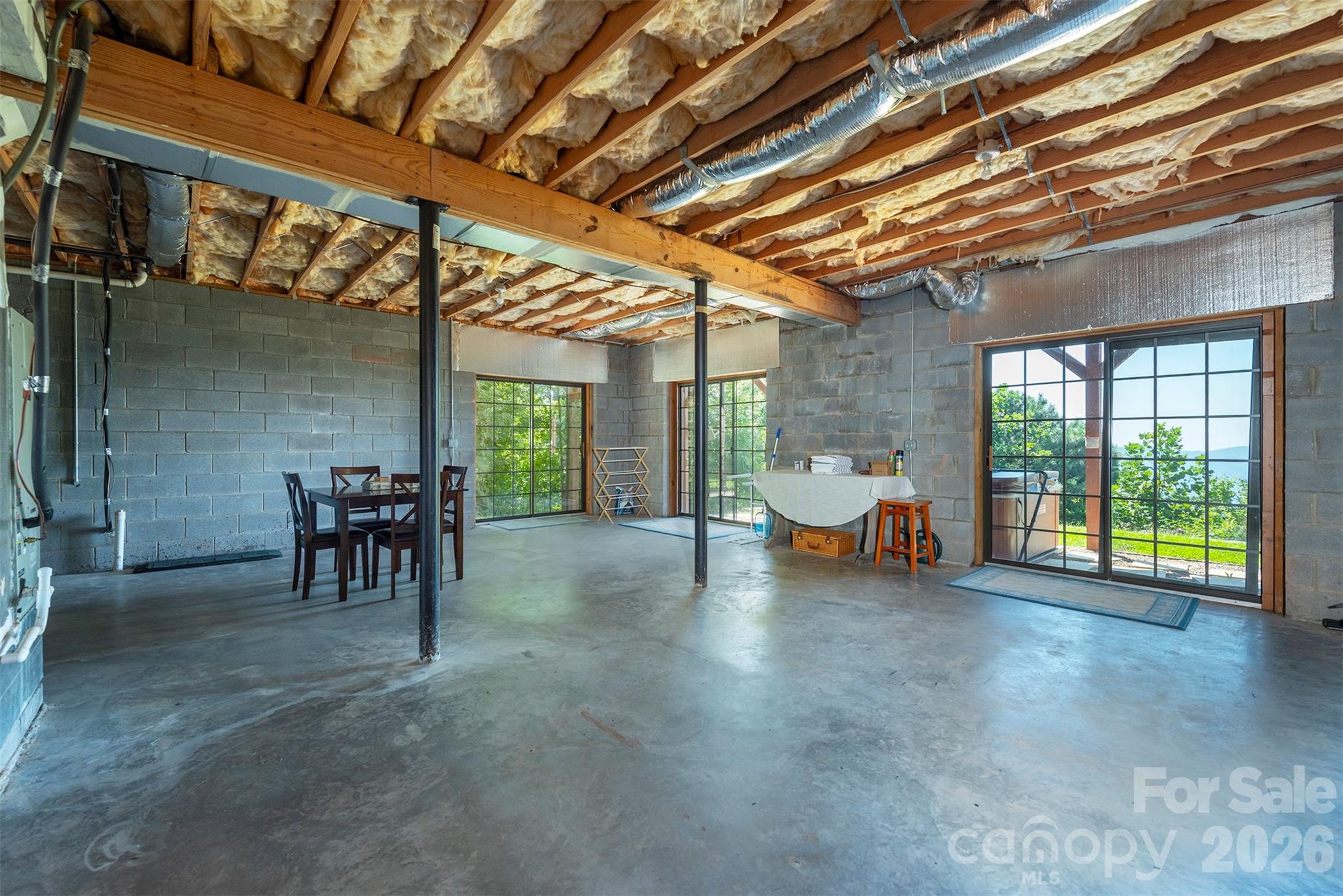 1242 Gateway Parkway Property Photo 30